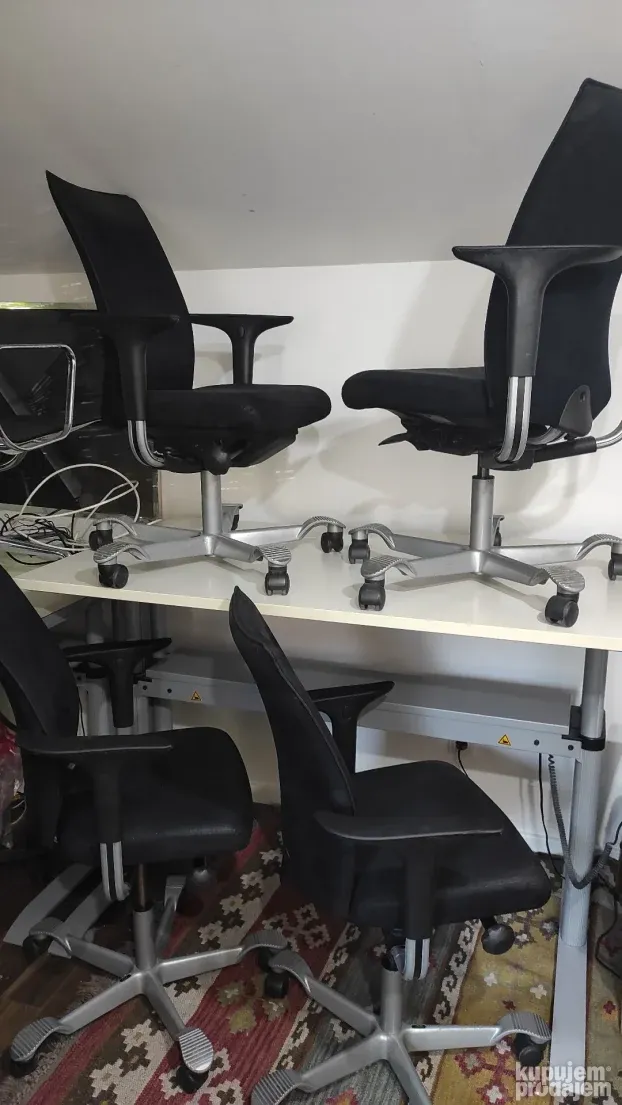 Ergonomska radna stolica Hag H05 5600