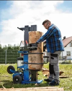 Cepaci drva 15 tona Scheppach Izlozeni model