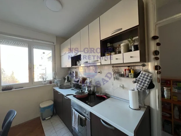 Š-560463, Grbavica, 4.0 četvorosoban, 85 m²