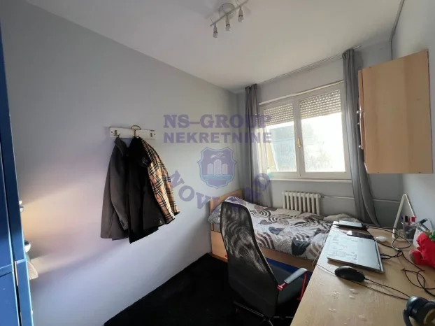 Š-560463, Grbavica, 4.0 četvorosoban, 85 m²