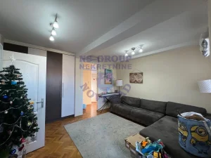 Š-560463, Grbavica, 4.0 četvorosoban, 85 m²
