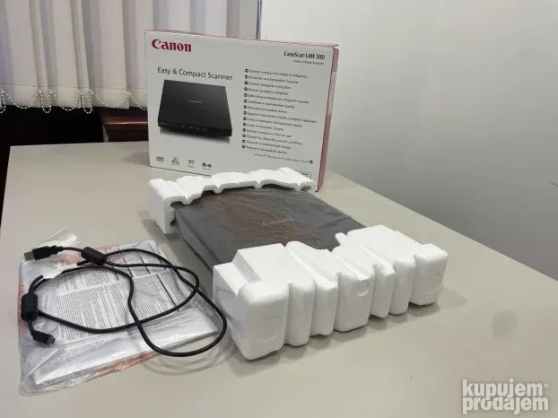 Skener Canon CanoScen Lide300