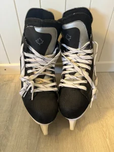 Klizaljke Ontario vel.44, uvoz Svajcarska