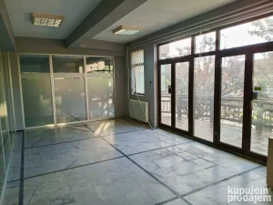 Poslovni prostor 250 m2 - Tržni centar City, Stara Pazova