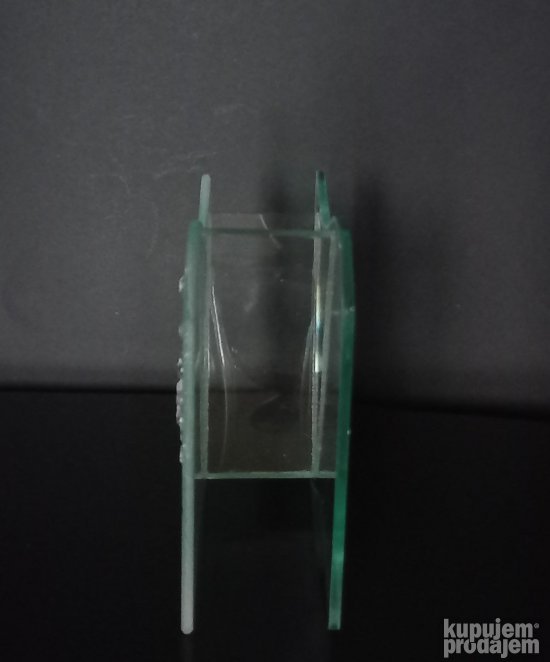 Stalak od peskiranog i obicnog stakla sa Kristalima