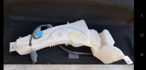 Ford fokus cantra posuda za tečnost šajbe stakla