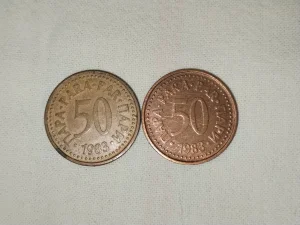 Kovanice 50 para iz 1983 godine, 2 kom, 1 sa greškom, SFRJ