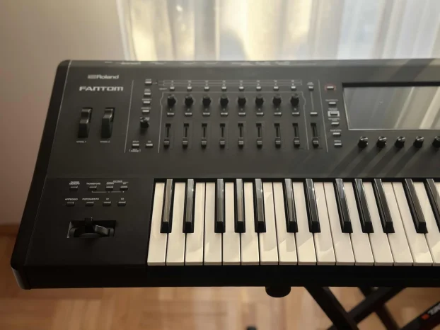 Roland Fantom 6