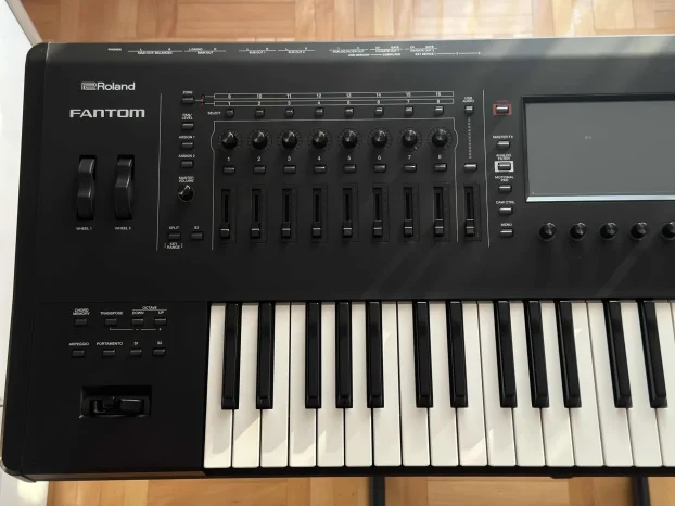 Roland Fantom 6