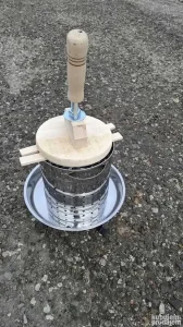 Presa za cedjenje voca