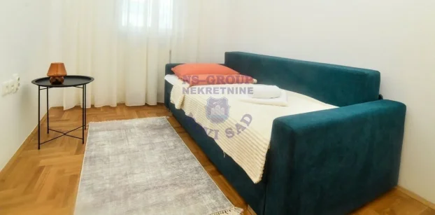 Bulevar Oslobođenja, 2.5 dvoiposoban, 51 m²