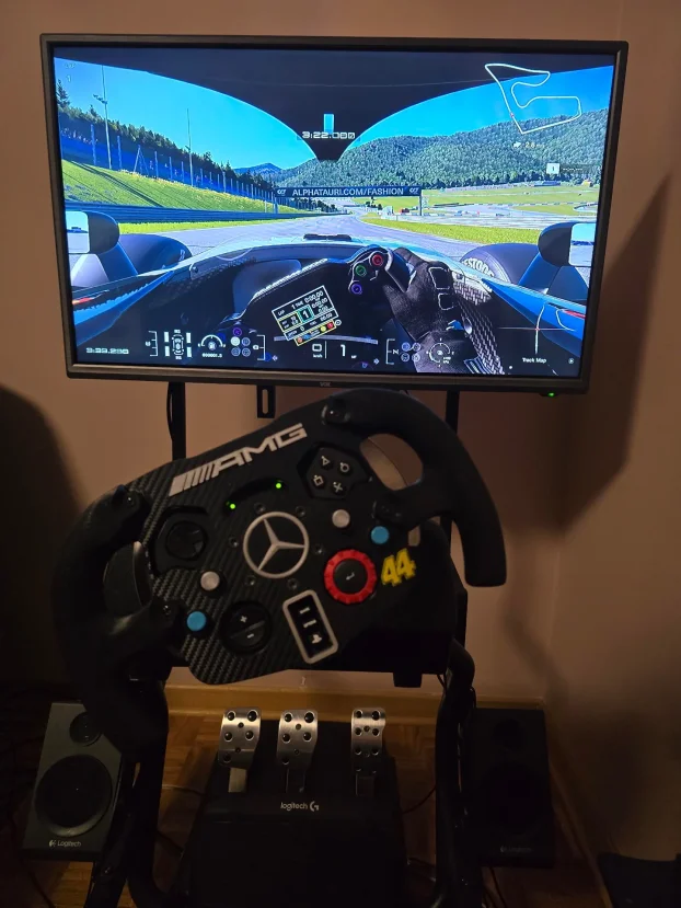 Sim racing rig / g29 komplet za simulaciju trkanja - KupujemProdajem