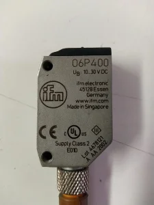 Senzor IFM 06P400
