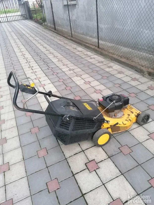 Samohodna Kosilica Brigs Motor