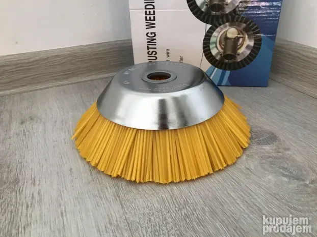 Cetka za trimer pvc za ciscenje betona i tepiha