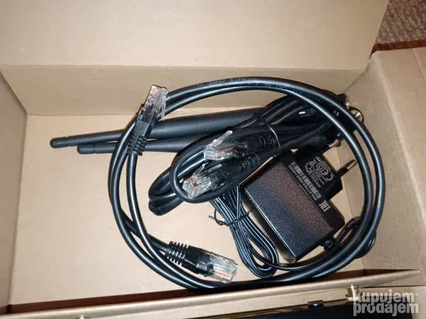 Asus RT-N12N 300mb ruter u kutiji