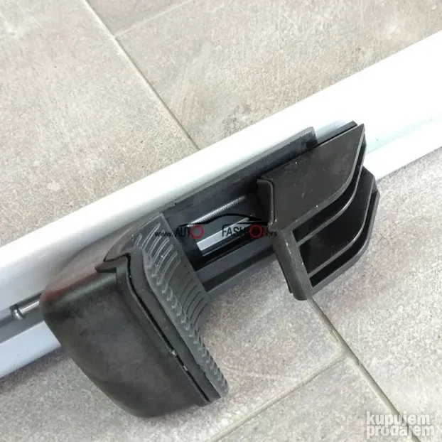 Krovni nosac za auto,Tipski nosaci Lux univerzalni-Akcija!