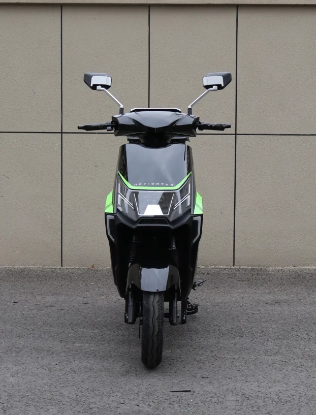 Električni moped NAVIGATOR (2000W 72V/35.5Ah) GRAFEN - KupujemProdajem