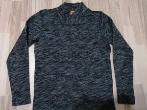 6113 / HUGO BOSS dzemper/bodi M Original TOP