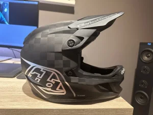 Troy Lee D4 Carbon Full Face Helmet Downhill