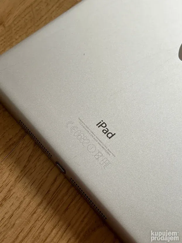 Apple iPad Air 16GB - A1474