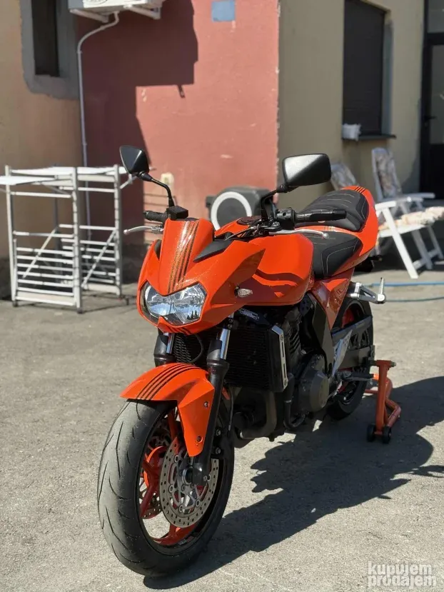 Kawasaki Z750 2005