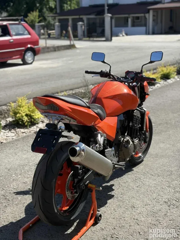 Kawasaki Z750 2005