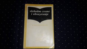 Slobodno vreme i obrazovanje/Nada M.Kacavenda-Radic