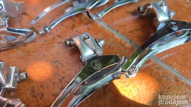 campagnolo prednji SALONSKO stanje