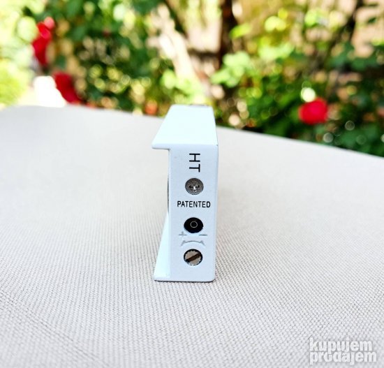 Upaljač Marlboro GOLD sa klipsom za paklicu NOVO