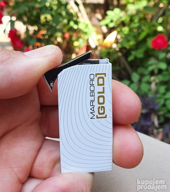 Upaljač Marlboro GOLD sa klipsom za paklicu NOVO