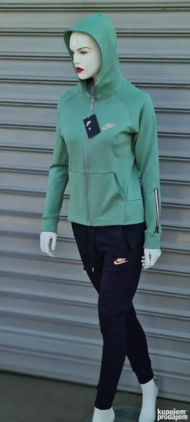 Zenski komplet trenerke