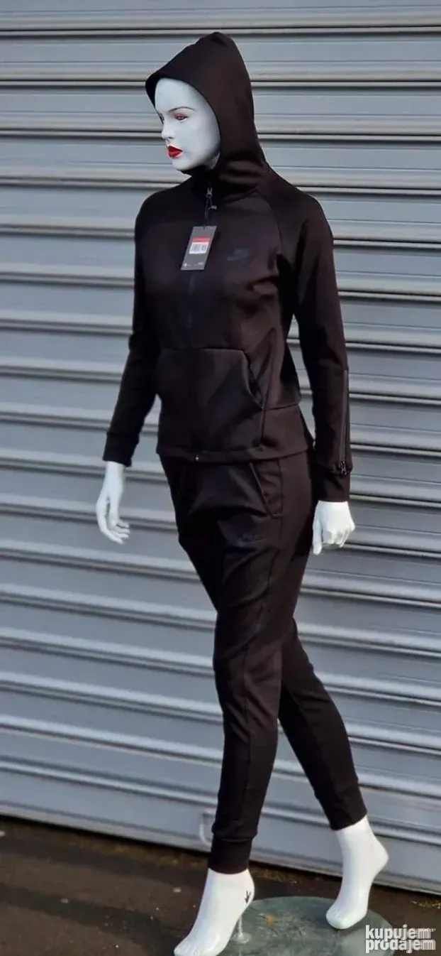 Zenski komplet trenerke