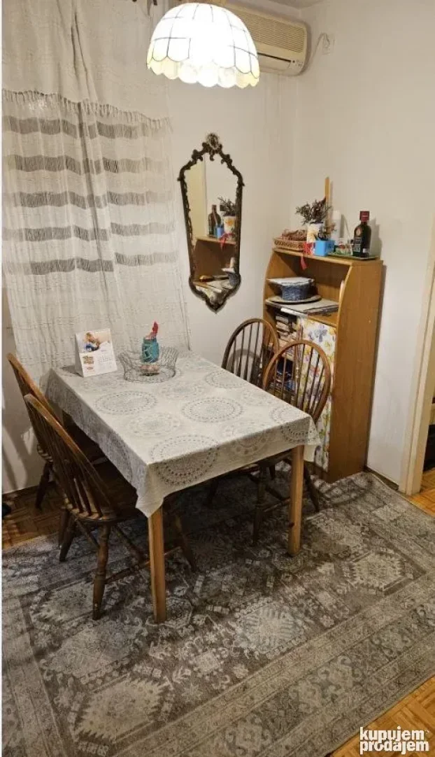 Izdajem sobu  u Mirijevu, Mirijevo, 10 m²