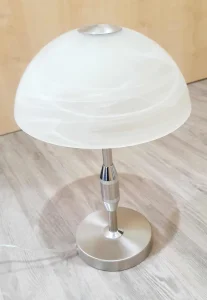 Elegantna stona lampa UVOZ