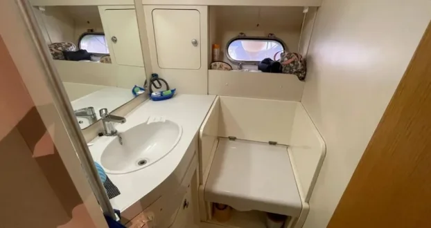 Povoljno se prodaje jahta Princess 45, 2 kabine, 2 kupatila