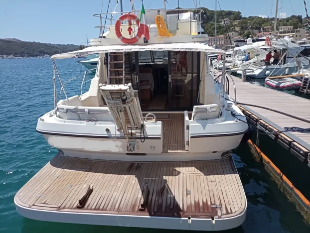 Povoljno se prodaje jahta Princess 45, 2 kabine, 2 kupatila