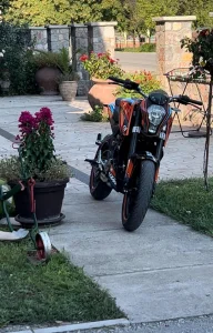 ktm Duke 200