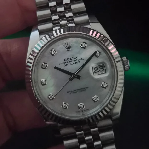 Rolex Datejust 41mm Jubilee Diamond MOP Dial (kutija/papiri)