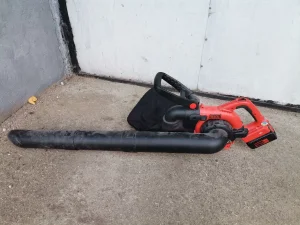 Black&Decker 36v usisivac-duvaljka