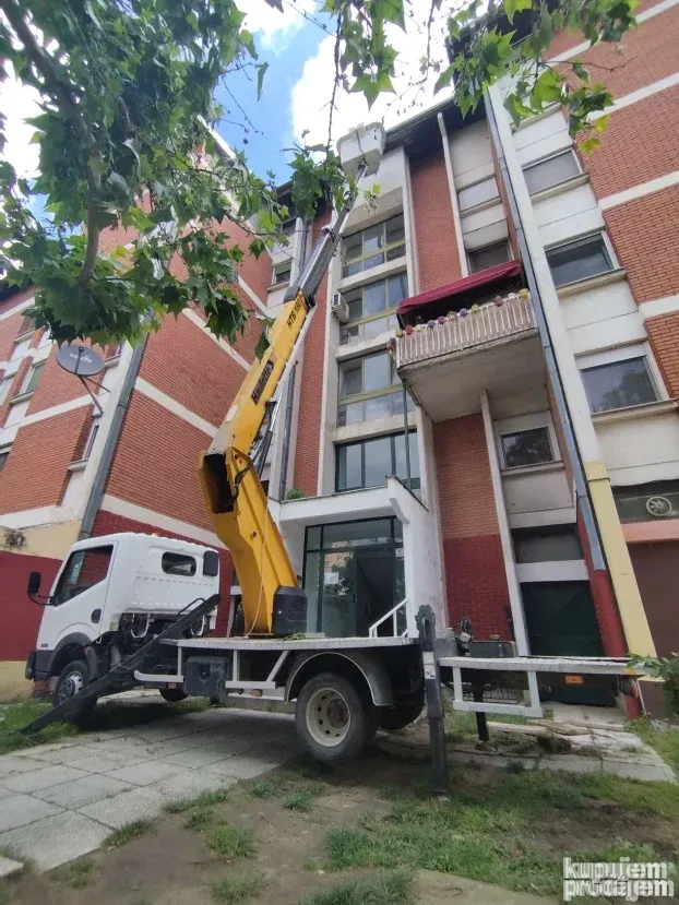 Najam iznajmljivanje renta kamiona sa korpom NOVI SAD