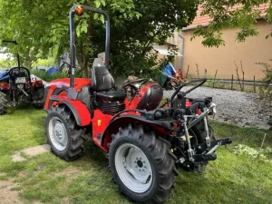 Traktor Antonio Carraro TRX 5800