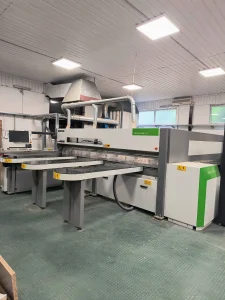 Usluzno kantovanje i secenje svih plocastih materijala