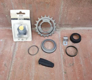 Sram T3 delovi NOVO