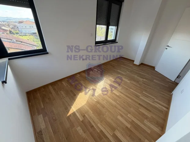 Telep, 3.0 trosoban, 66 m²