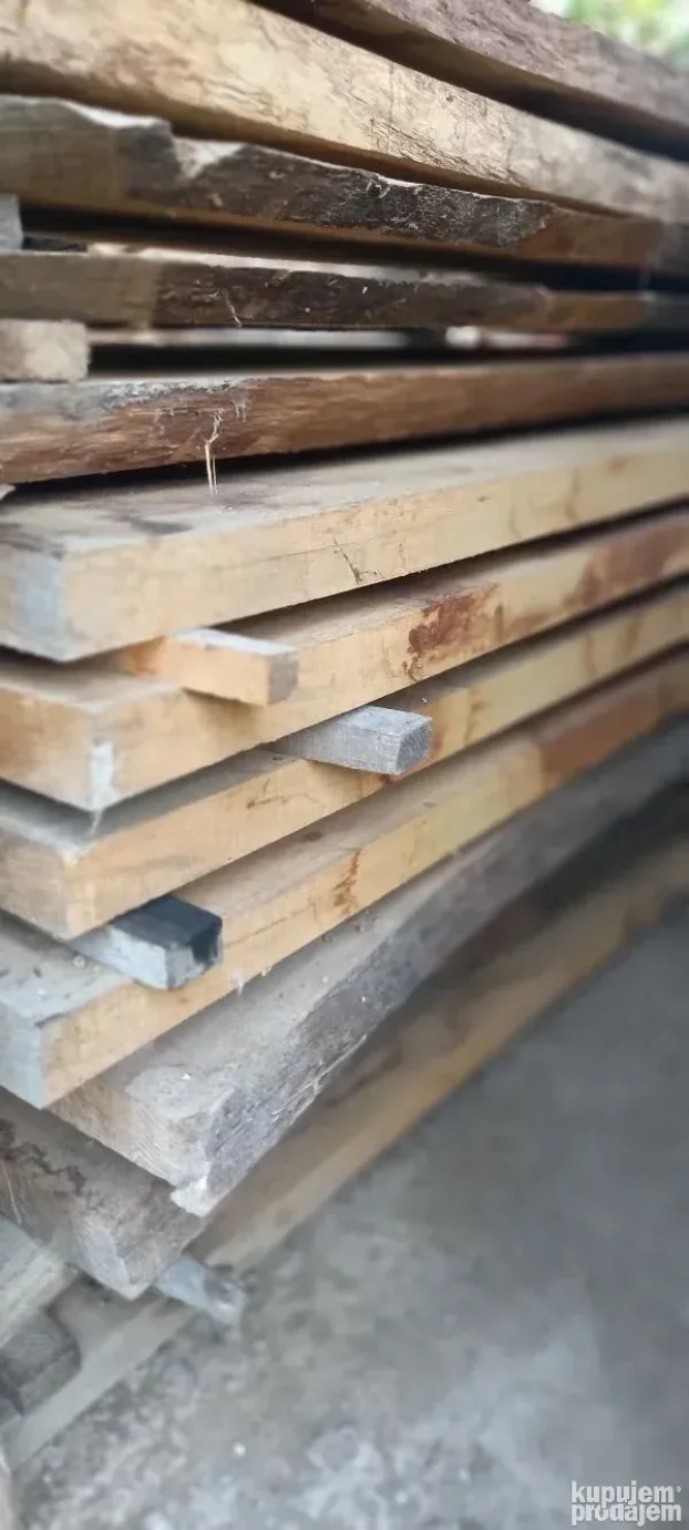 hrastova gradja na prodaju