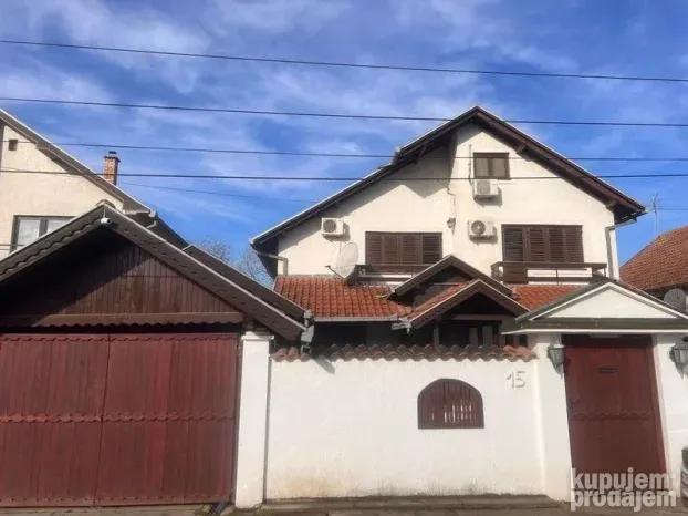 Odlična kuća u Bačkom Jarku 169m2