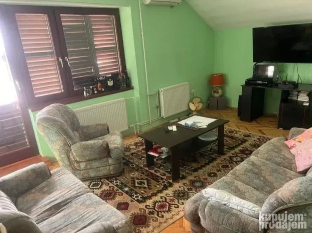 Odlična kuća u Bačkom Jarku 169m2