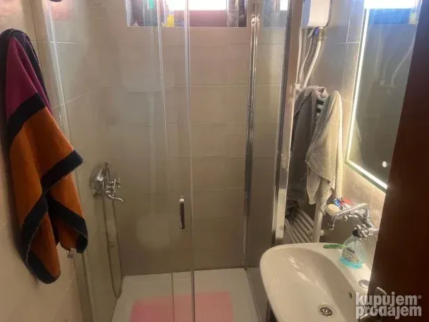 Odlična kuća u Bačkom Jarku 169m2