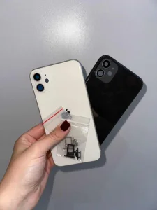 iPhone 11 kuciste bez elektronike